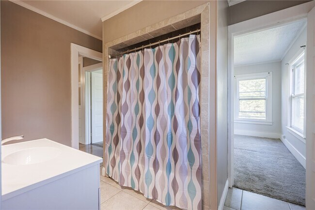 Building Photo - 1609 Culver Rd