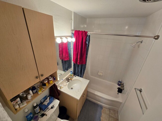 Building Photo - Charming 1-Bedroom Condo in the Heart of Denver's University Neighborhood