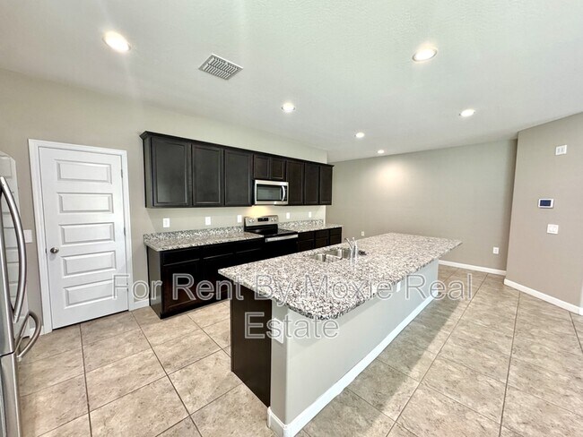 Building Photo - 5327 W Stargazer Pl