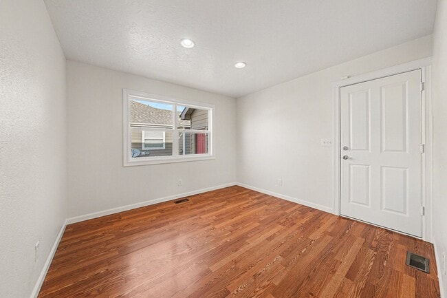 Building Photo - 4316 Paintbrush Dr