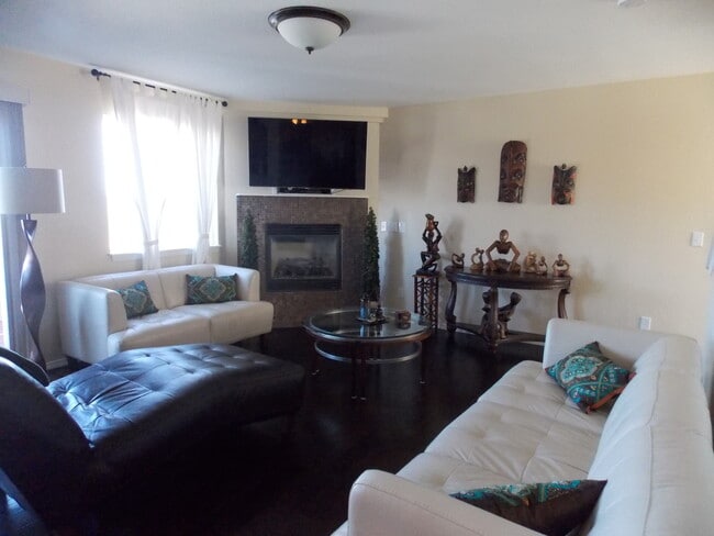 Building Photo - 1566 Garden Vista Grove