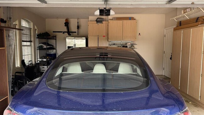 Building Photo - 9604 Crenata Cove