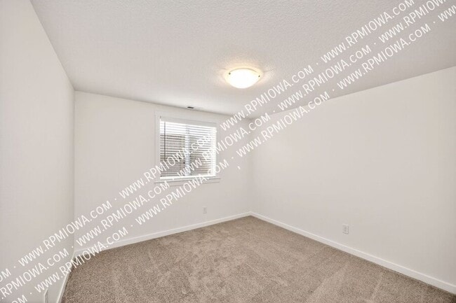 Building Photo - 318 SW 16th St