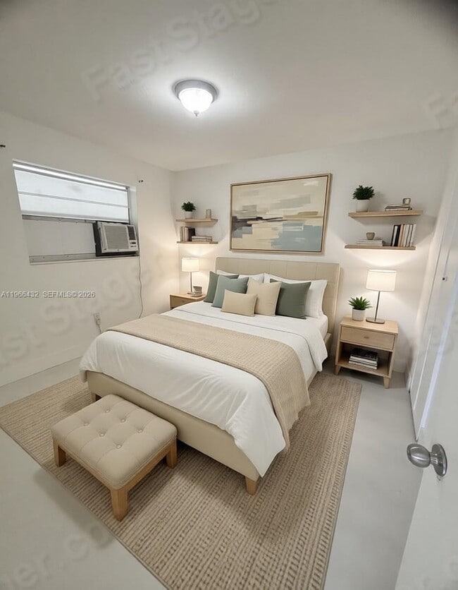 Building Photo - 1400 W 29th St