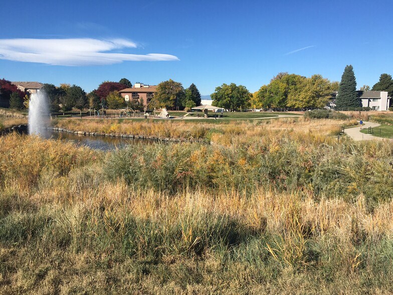 Building Photo - 13950 E Oxford Plz