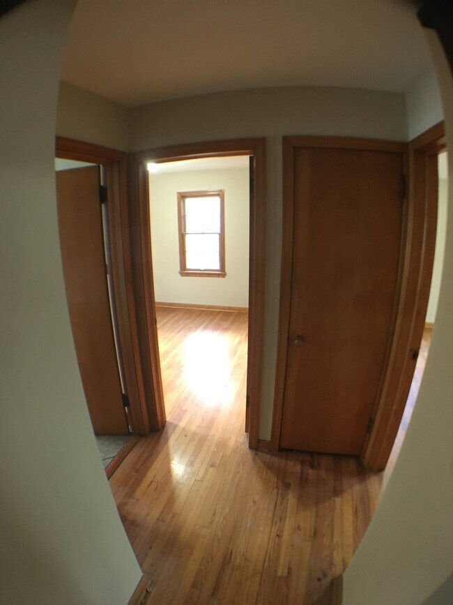 Building Photo - 1470 Brown St