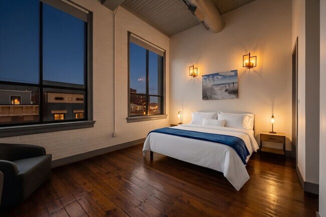 Building Photo - 21 E 15th St