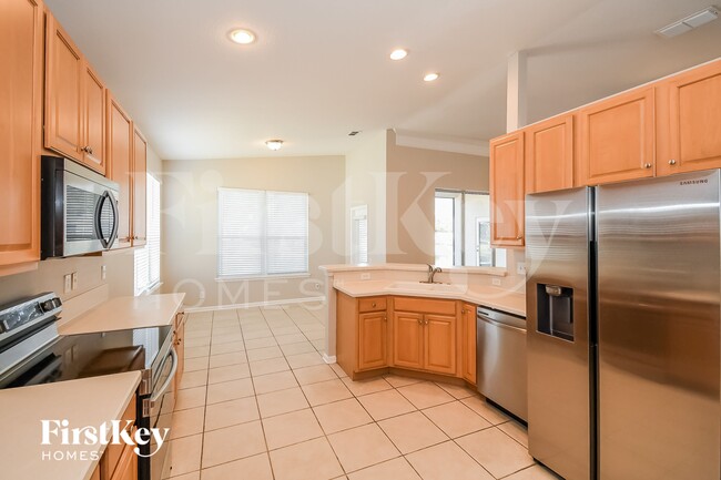 Building Photo - 10537 Castlebar Glen Dr S
