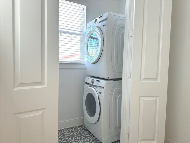 Building Photo - 4619 Maxie St