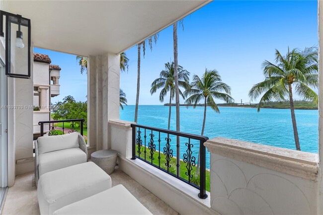 Building Photo - 2436 Fisher Island Dr