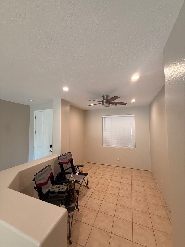 Building Photo - 39730 N Bridlewood Way
