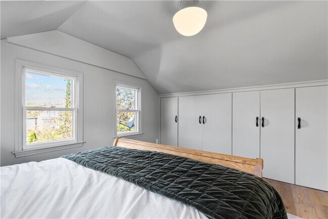 Building Photo - 17 West St