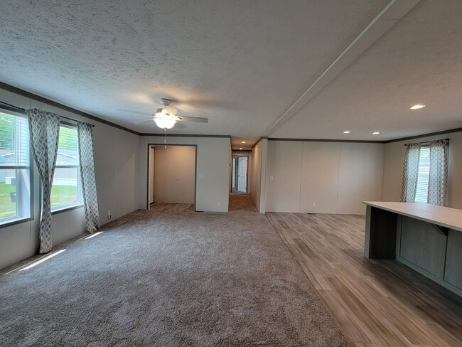 Building Photo - 9542 Seaway Dr