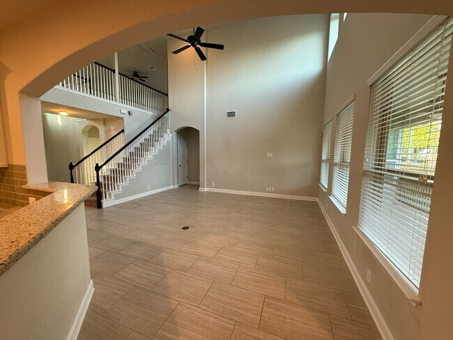 Building Photo - 27027 Oleander Chase