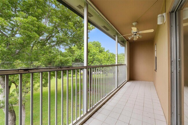 Building Photo - 800 SW 131st Ave