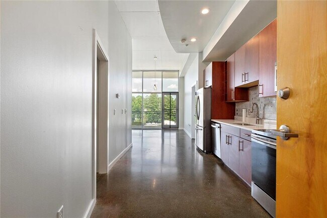 Building Photo - 3400 Malone Dr