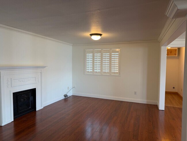 Building Photo - 2814 Mission Beach Heights Rd