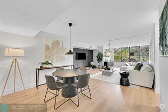 Building Photo - 2660 Carambola Cir N