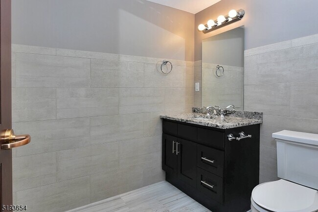 Building Photo - 8 Whitehall Rd