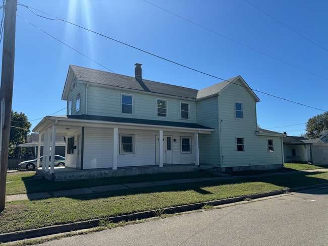 Building Photo - 2601 Elmo Ave