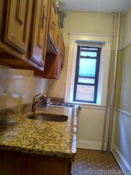 Building Photo - 17-19 Washington St.