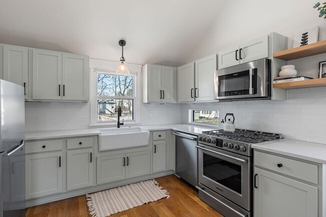 Building Photo - Luxury 12 South Living! $13,000 per month ...