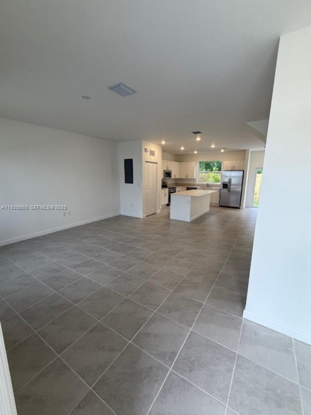 Building Photo - 2763 SE 26th Rd