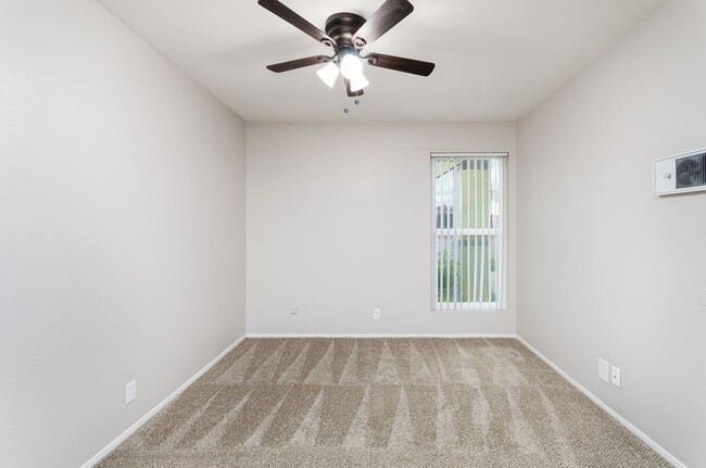 Interior Photo - Lake View Park Apartments