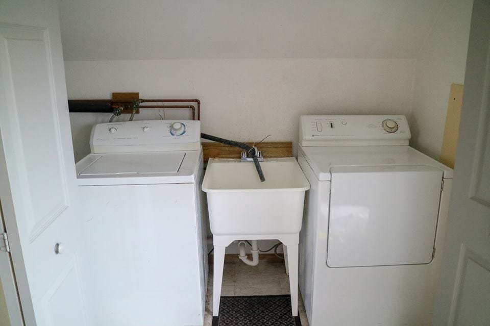 Building Photo - N64W24170 Main St