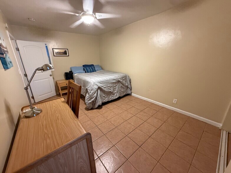 Building Photo - 5809 Lindo Paseo