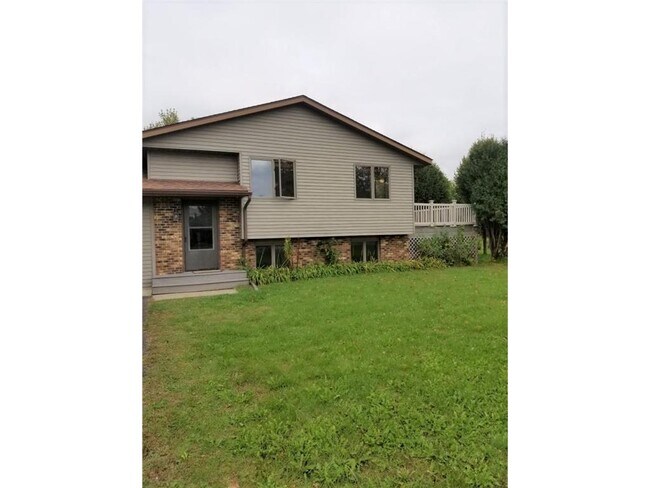 Building Photo - 502 Prairie Ln