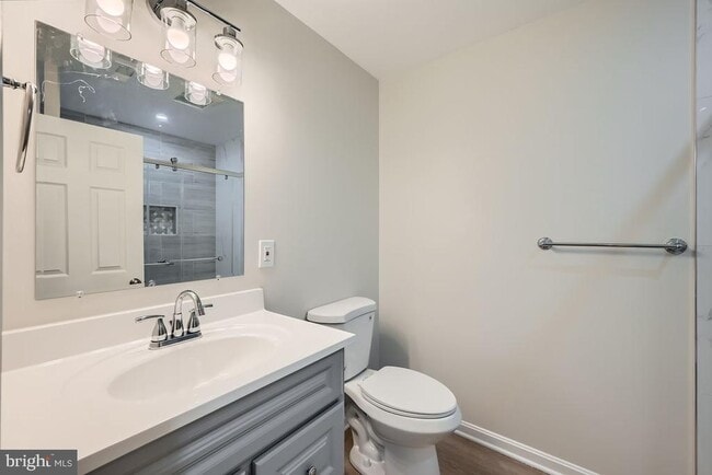 Building Photo - 701 Rosefield Ct