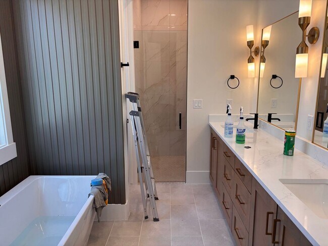 Building Photo - Brand New 4 bed 3 bath home in Desert Canyons