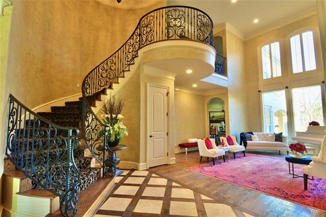 Building Photo - 7013 Westmont Dr