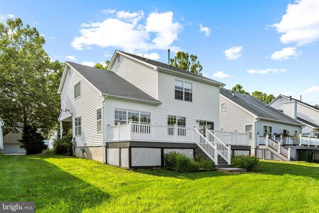 Building Photo - 98 Canal View Dr
