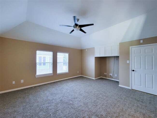 Building Photo - 21122 Golden Sycamore tr