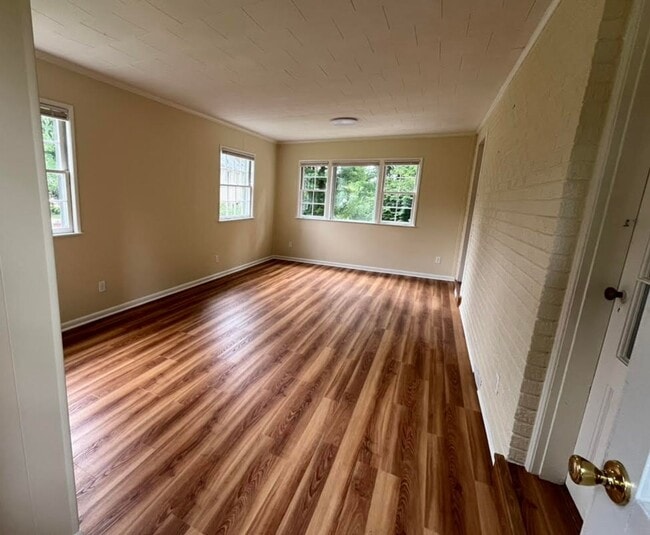 Building Photo - 4408 Glenridge St