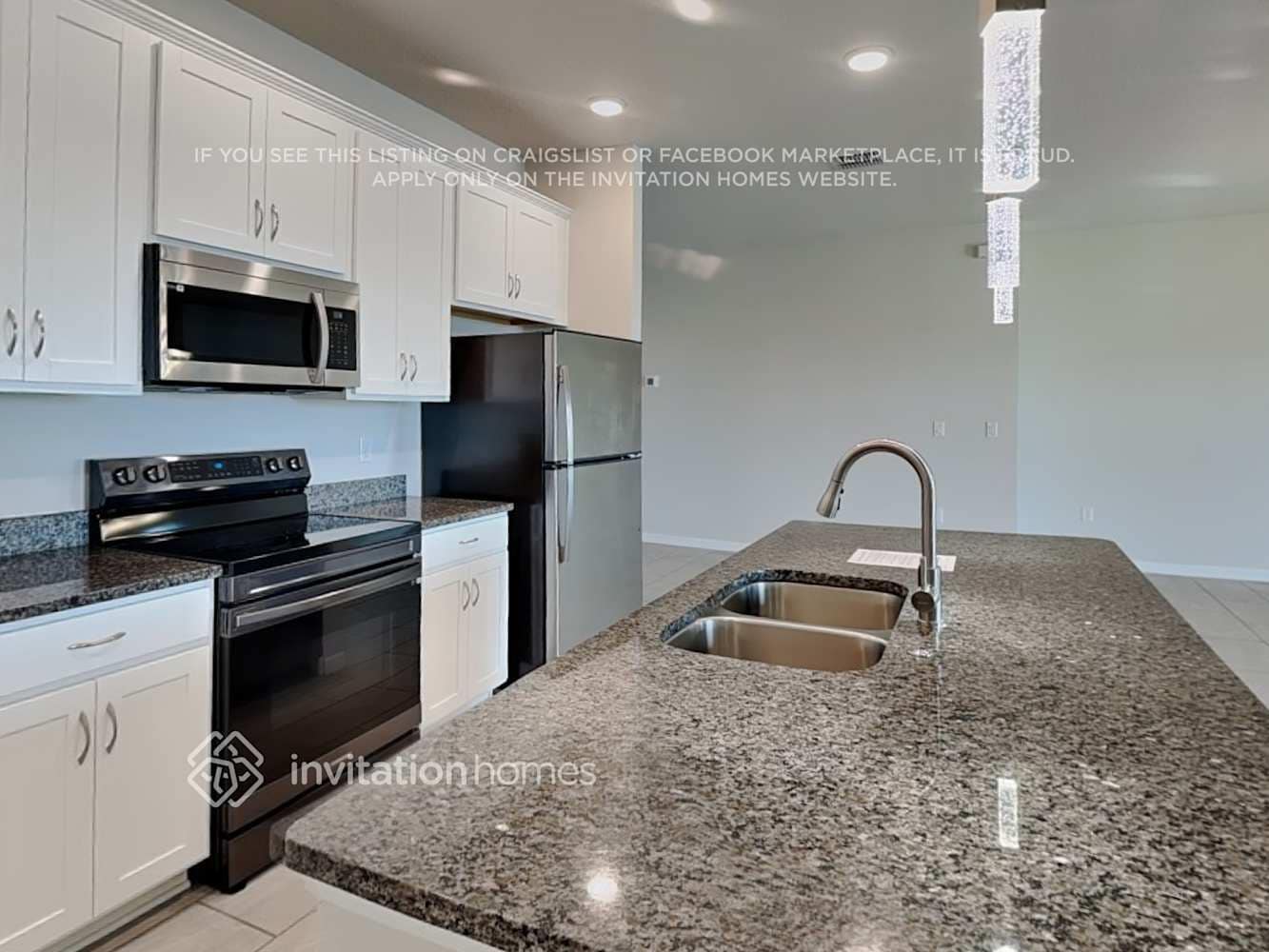 Building Photo - 1487 Grassland Ave