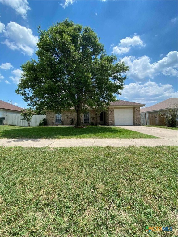 Primary Photo - 3510 Crescent Dr