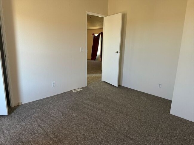 Building Photo - New Year Special! 50% Off First Month's Rent!