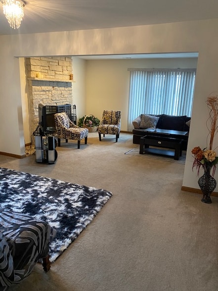 Building Photo - 8821 N Greenwood Ave