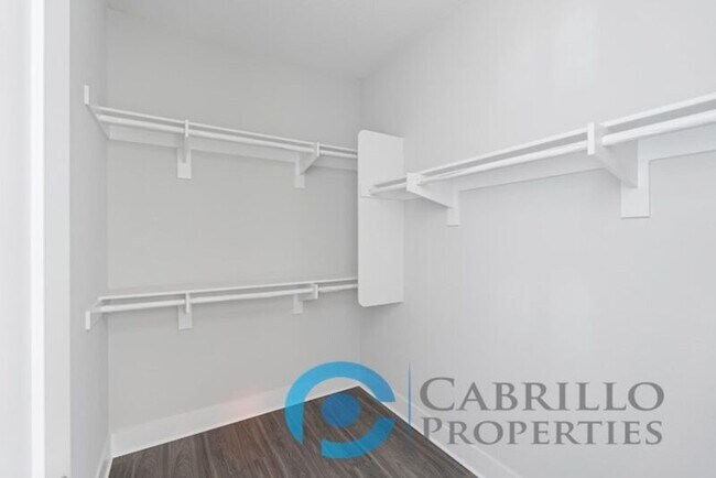 Building Photo - 1646 Neptune Ave