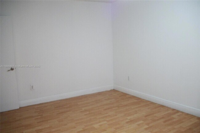 Building Photo - 9307 NW 121st St