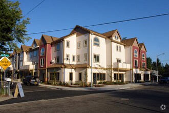 Building Photo - seaside01