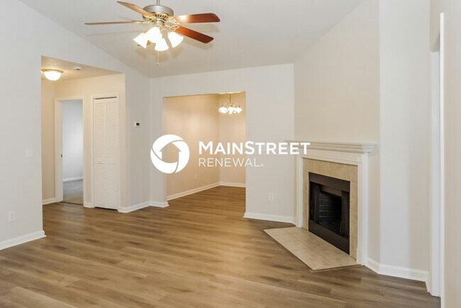 Building Photo - 3 Bedroom Pet-Friendly Home in Toney, AL with Main Street Renewal