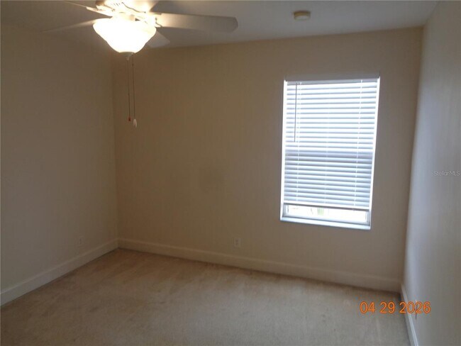 Building Photo - 210 Woodhouse Ln