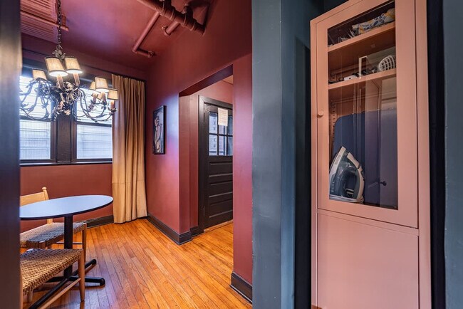 Building Photo - 1202 W Eddy St