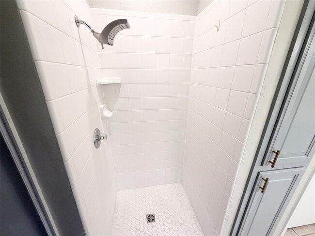 Building Photo - 10616 NW 40th Terrace