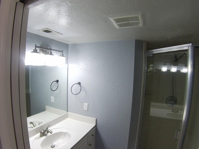 Building Photo - 8116 Severn Dr