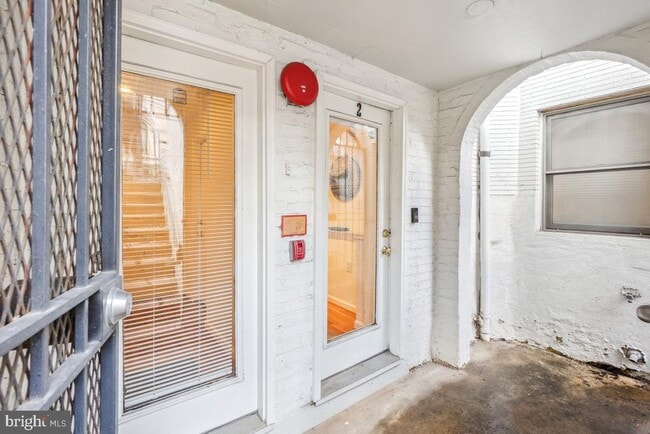 Primary Photo - 1514 21st St NW